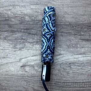 Totes Compact Umbrella Blue Medallion Floral Travel Size‎ Folding Umbrella